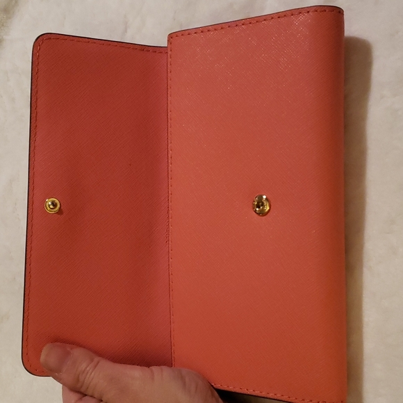 Brand New Pink Michael Kors Wallet - Picture 2 of 4